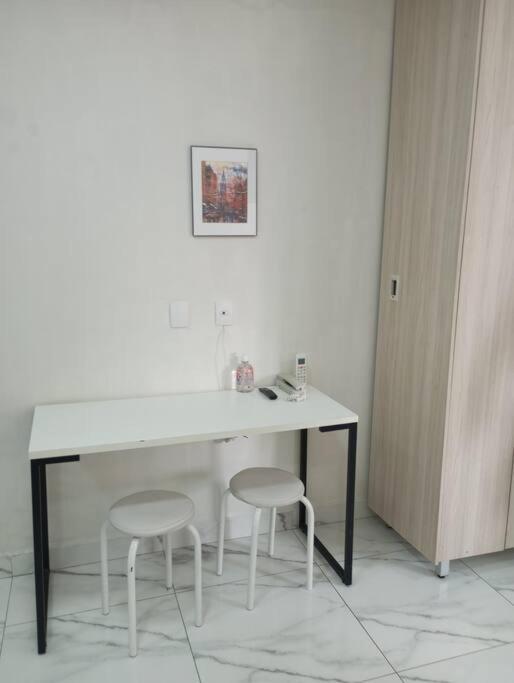 Apartamento 56 No Centro De Sp Perto Do Metro, 25 De Marco E Bras *